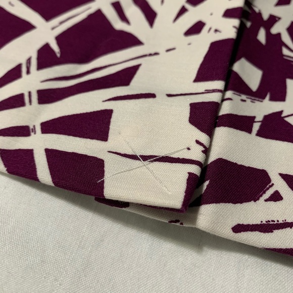 NWOT! LOFT White & Magenta/Purple Pencil Skirt - Picture 3 of 9